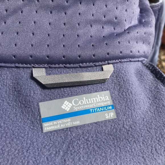 Columbia Titanium Women’s Jacket - Picture 3 of 5
